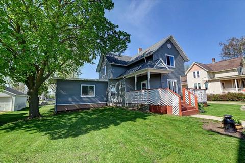 115 Farnham St, Marshall, WI 53559