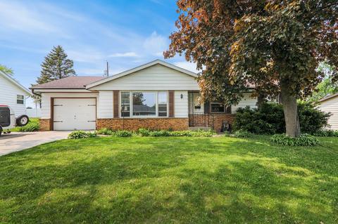 1114 Erick St, Fort Atkinson, WI 53538
