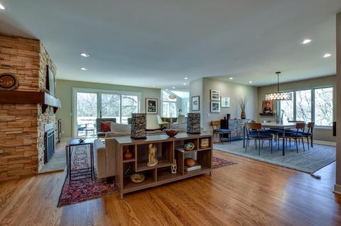 40 Oak Creek Trl, Madison, WI 53717