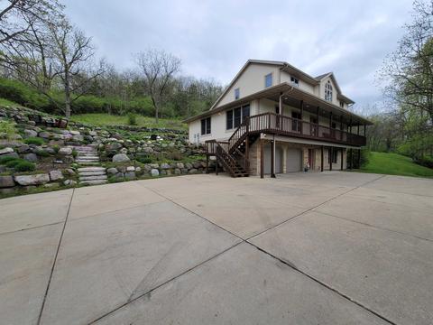 9701 Union Valley Rd, Black Earth, WI 53515
