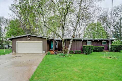 618 N Willard Ave, Janesville, WI 53548