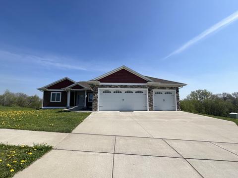 426 Alyssa St, Tomah, WI 54660