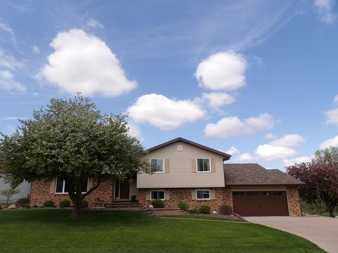 4121 Wilshire Ln, Janesville, WI 53546