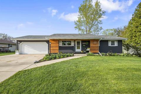 604 Johns St, Mount Horeb, WI 53572