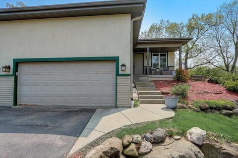 6921 Old Sauk Ct, Madison, WI 53717