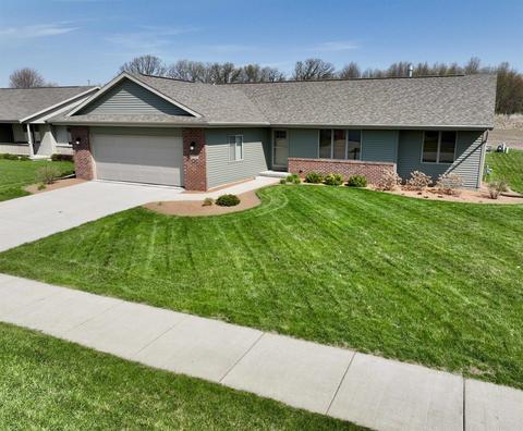 4225 Sandhill Dr, Janesville, WI 53546