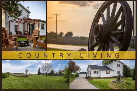 1789 County Road V, Columbus, WI 53925