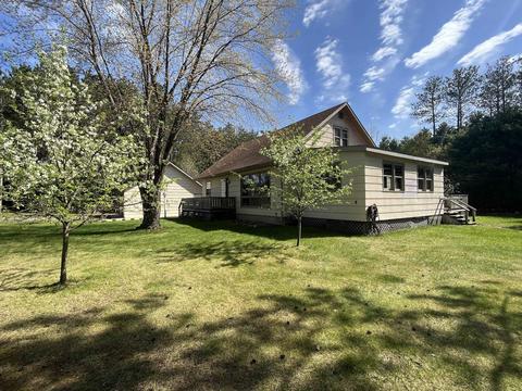n2208 16th Drive, Wautoma, WI 54982