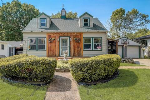218 Dewey St, Oregon, WI 53575