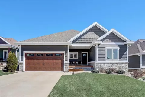 1012 Waterford Ln, Waunakee, WI 53597