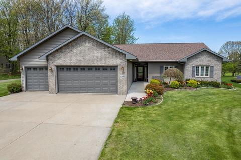 e9402 Bayhill Court, Wisconsin Dells, WI 53965