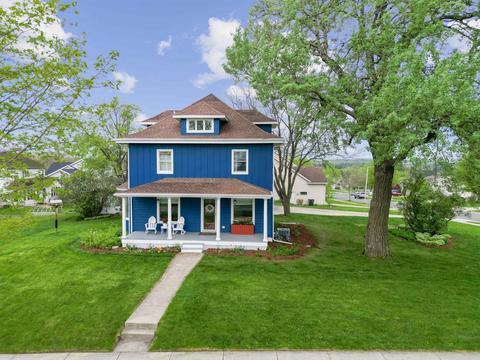 1202 Sugar Maple Ln, Verona, WI 53593