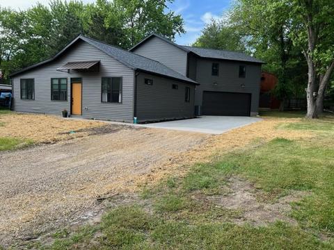 w10936 West Lake Point Drive, Lodi, WI 53555