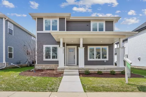 2935 Mizuna Dr, Fitchburg, WI 53711
