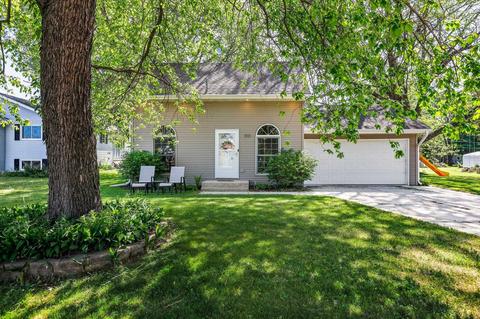 513 Crocker St, Mazomanie, WI 53560