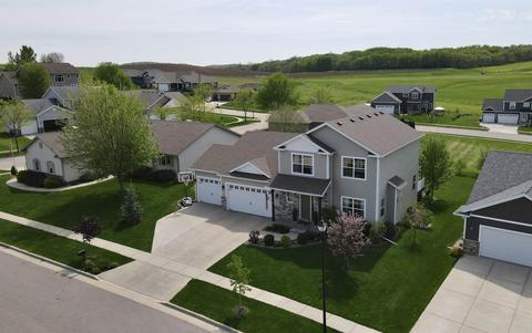 104 Cobblestone Dr, Lodi, WI 53555