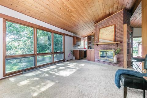 2121 N Gateway St, Middleton, WI 53562