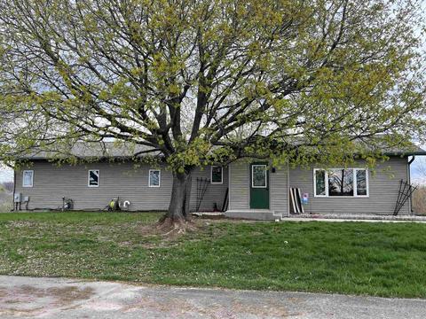 125 S Wisconsin St, Lowell, WI 53557