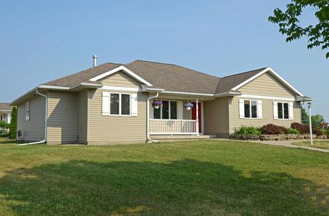 509 Lavern Ridge Rd, Mount Horeb, WI 53572