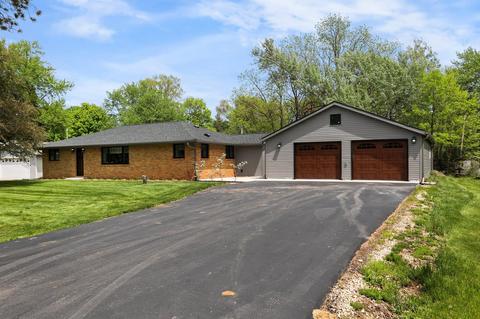 5525 S Baxter Ln, Janesville, WI 53546