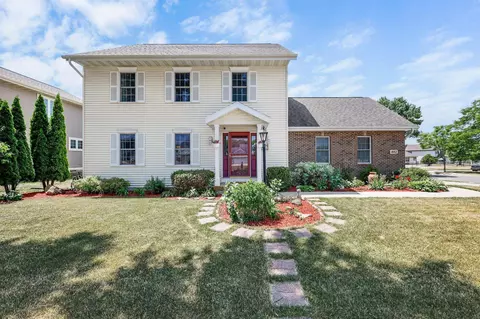 402 E Hill Pkwy, Madison, WI 53718