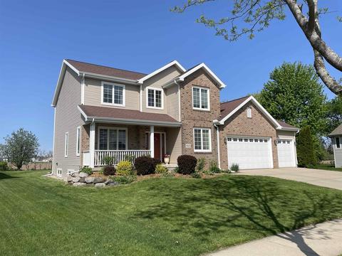 9443 Eagle Nest Ln, Middleton, WI 53562