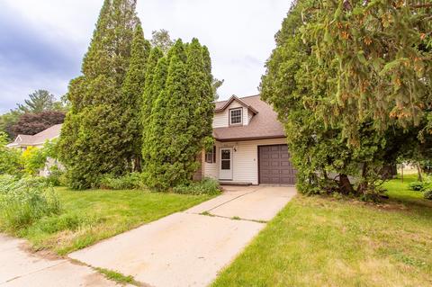 803 Blake St, Blanchardville, WI 53516