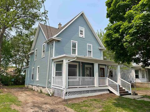 946 Park Ave, Beloit, WI 53511