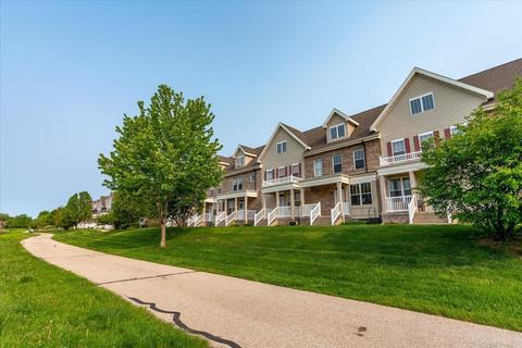 80 S Gardens Way, Fitchburg, WI 53711