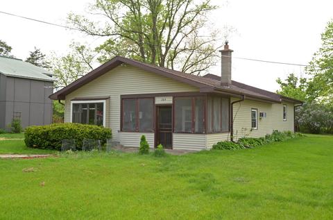 264 S Wood St, Spring Green, WI 53588