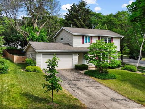 7102 Pagham Dr, Madison, WI 53719