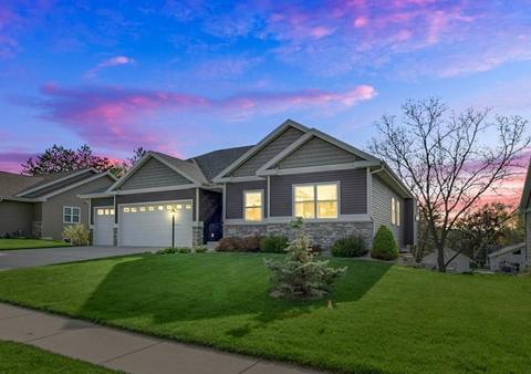 2709 Turnstone Cir, Fitchburg, WI 53711