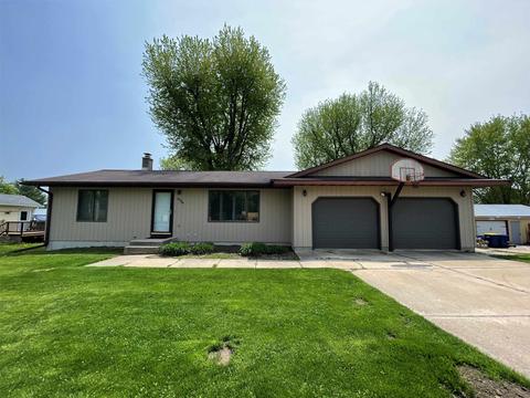 936 E Washington Ave, Hillsboro, WI 54634
