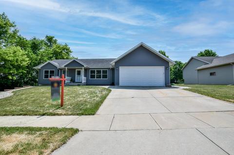 415 Sunset Dr, Lodi, WI 53555