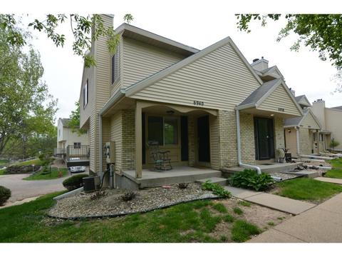 6940 Park Ridge Dr, Madison, WI 53719