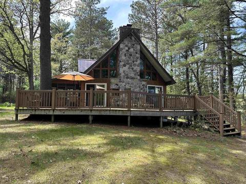 294 S Parker Lake Rd, Oxford, WI 53952