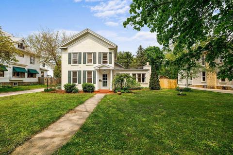 250 W Main St, Evansville, WI 53536