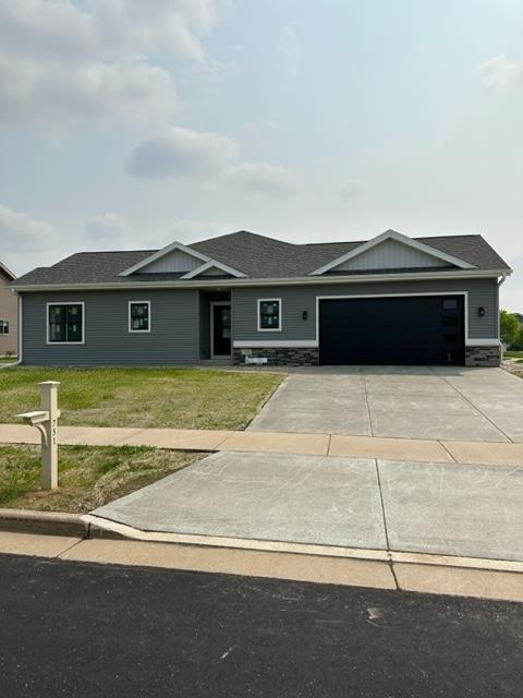 751 Gatsby Glen Dr, Verona, WI 53593