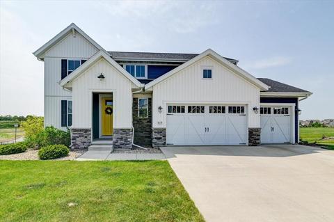 4119 Royal View Dr, Deforest, WI 53532