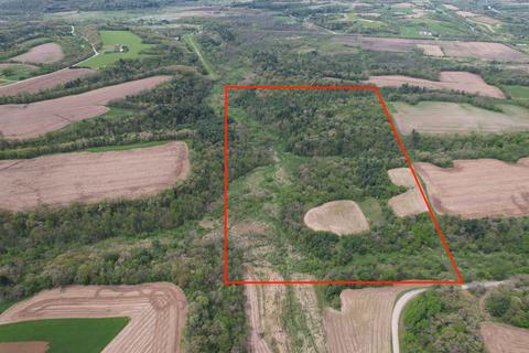 80 00ac Ackerman Rd, Wonewoc, WI 53968