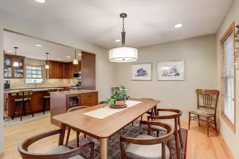 1535 Parkside Dr, Prairie Du Sac, WI 53578