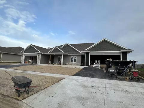 3053 S Bartells Dr, Beloit, WI 53511