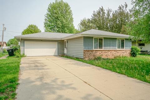 2713 N Butlin Dr, Beloit, WI 53511