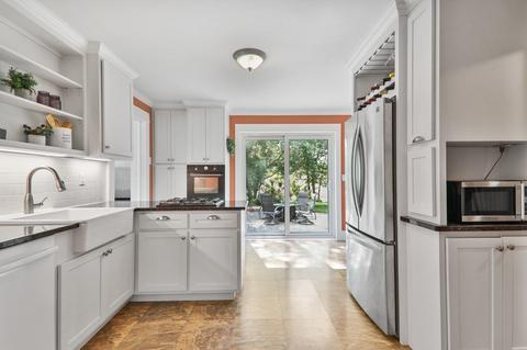 1866 Kelly Hill Rd, Verona, WI 53593