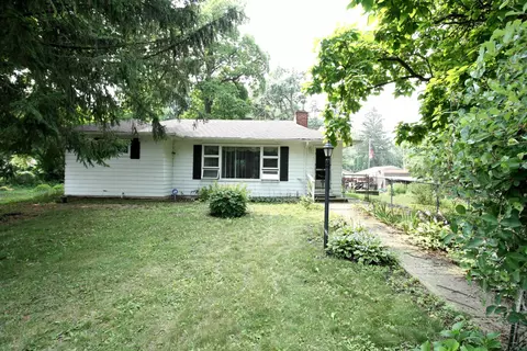 1410 E Maple Beach Dr, Edgerton, WI 53534