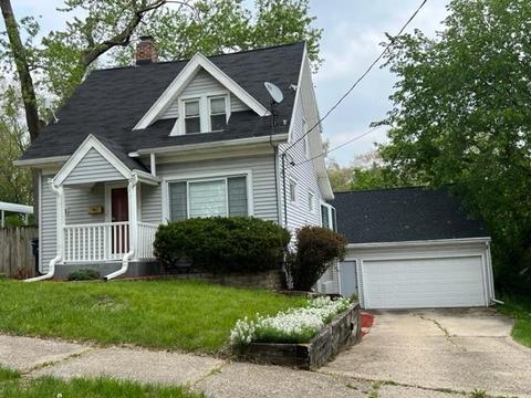 624 Sutherland Ave, Janesville, WI 53545