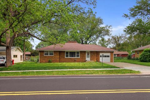 861 E Inman Pkwy, Beloit, WI 53511