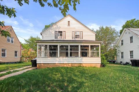 1741 Pine St, Beloit, WI 53511