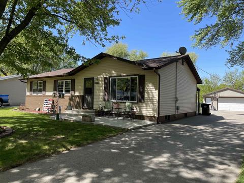 2442 Pioneer Dr, Beloit, WI 53511