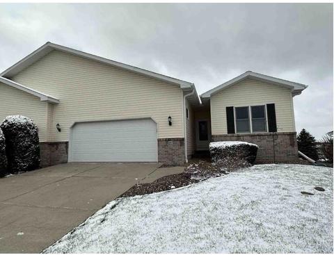 447 Concord Dr, Oregon, WI 53575